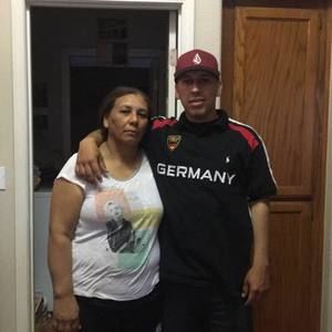 Meet your Posher, Cesar